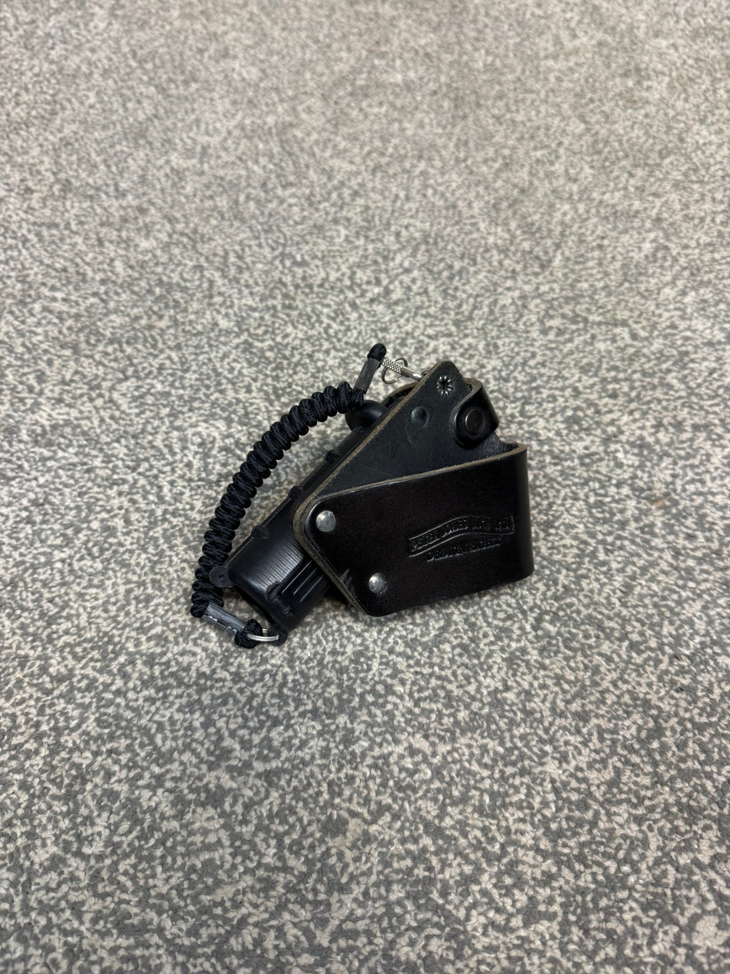 Ex Police CS Pepper Spray Angled Holder Peter Jones Duty Belt & Lanyard