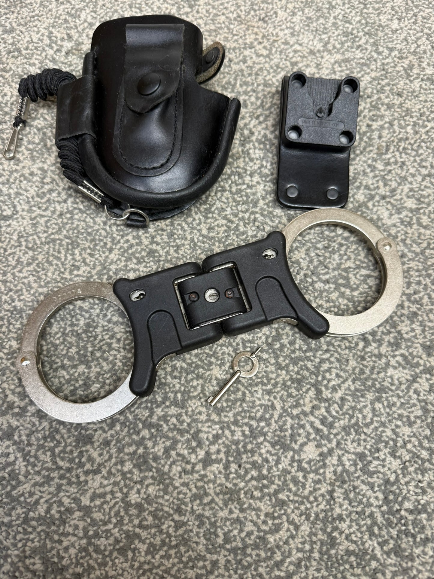 Ex Police Folding Hiatt Handcuffs Hinged Cuffs Pouch & Key Security Collectable