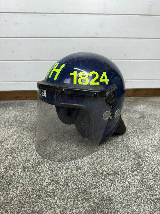 Ex Police Riot Helmet Genuine Obsolete Argus 017T Collectable Display Paintball