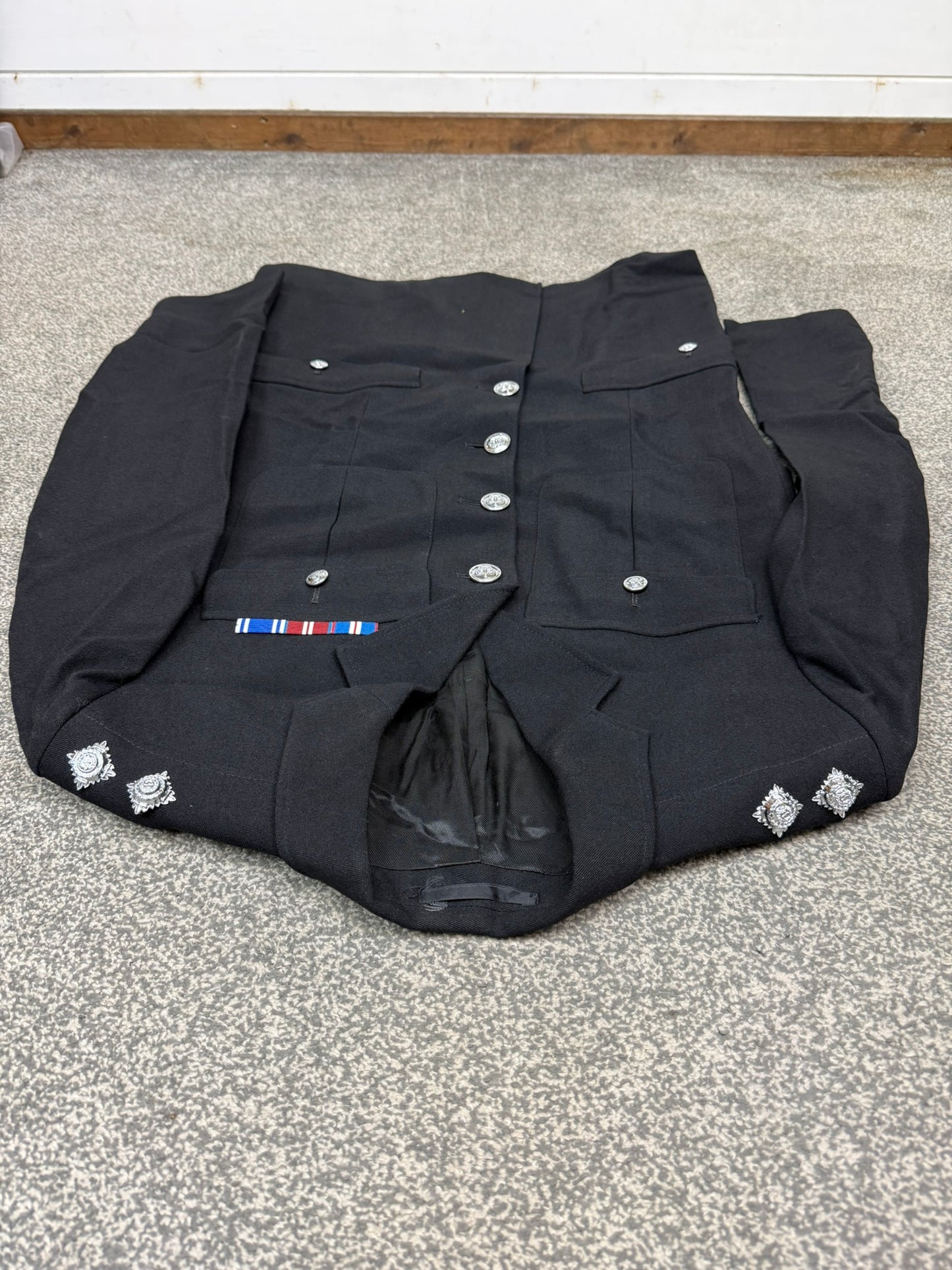 Ex Police Dress Tunic 42.5" Chest Collector Display Uniform