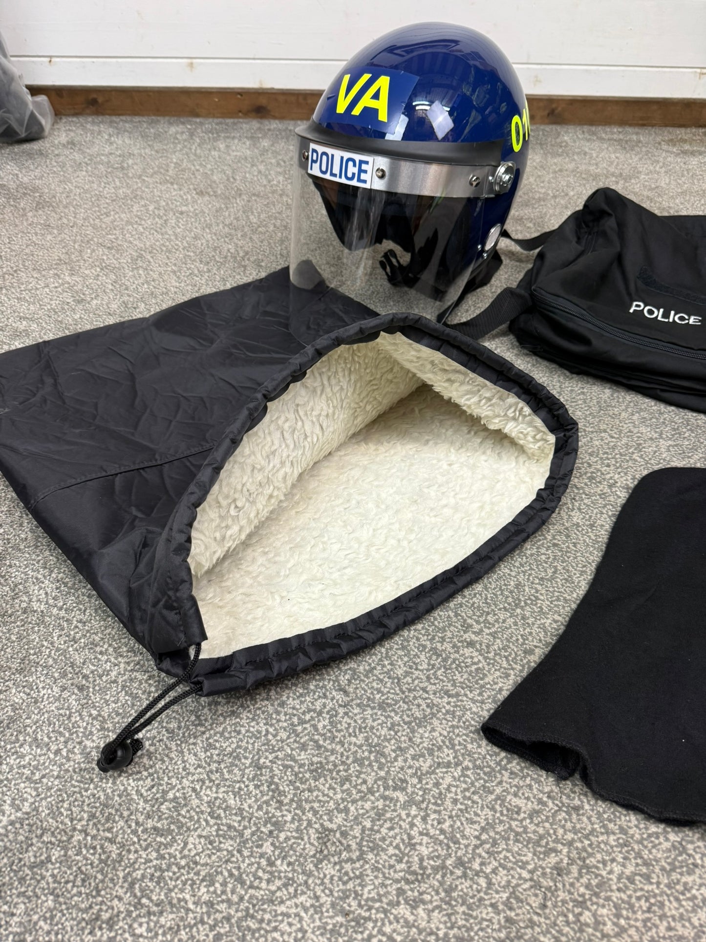 Ex Police Defender Riot Helmet 58-59cm Fleece & Carry Bag & Hood Genuine Collectable