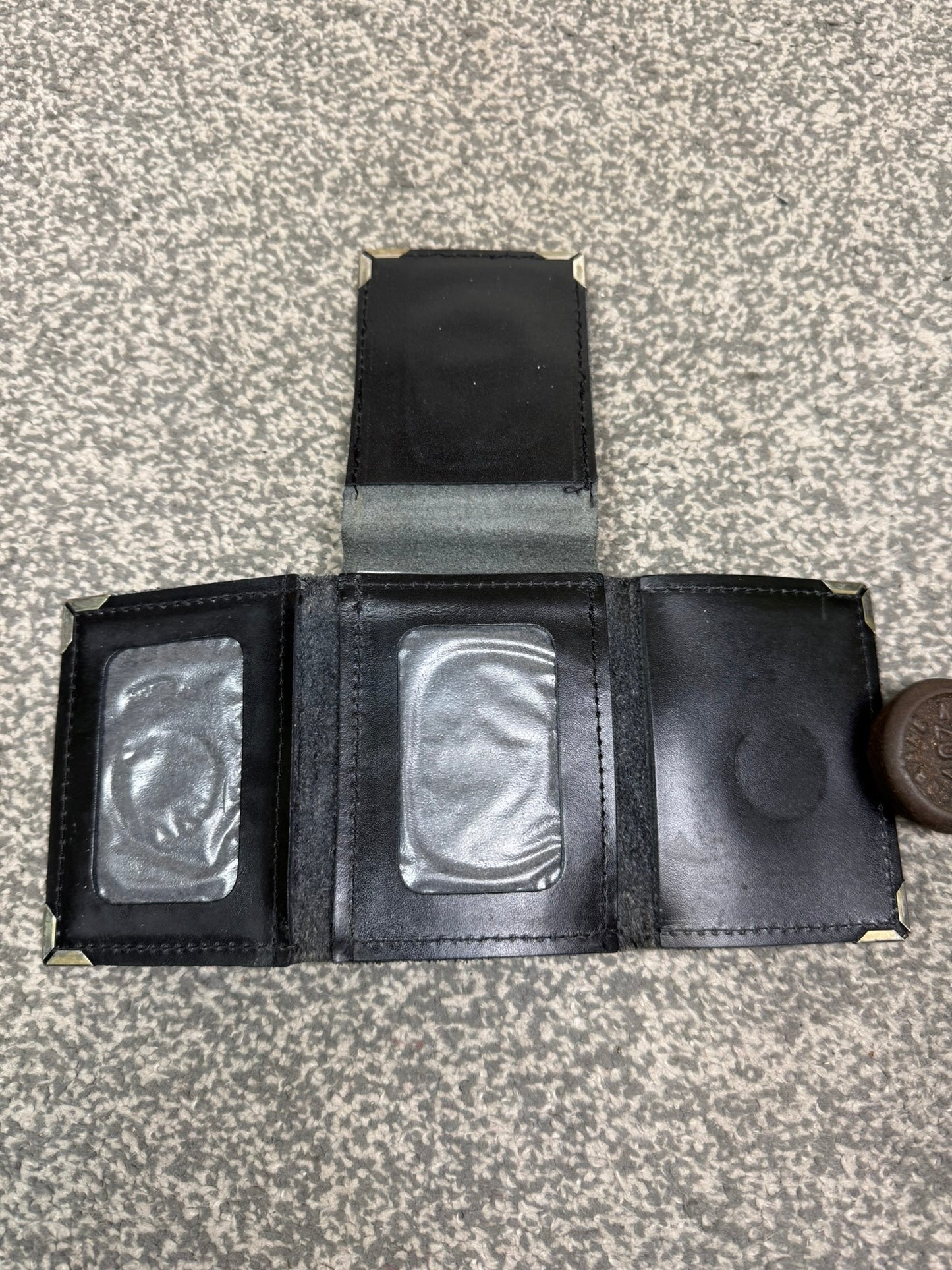Obsolete Ex Essex Police Tri-Fold Warrant Card Leather Holder Wallet Collector Display