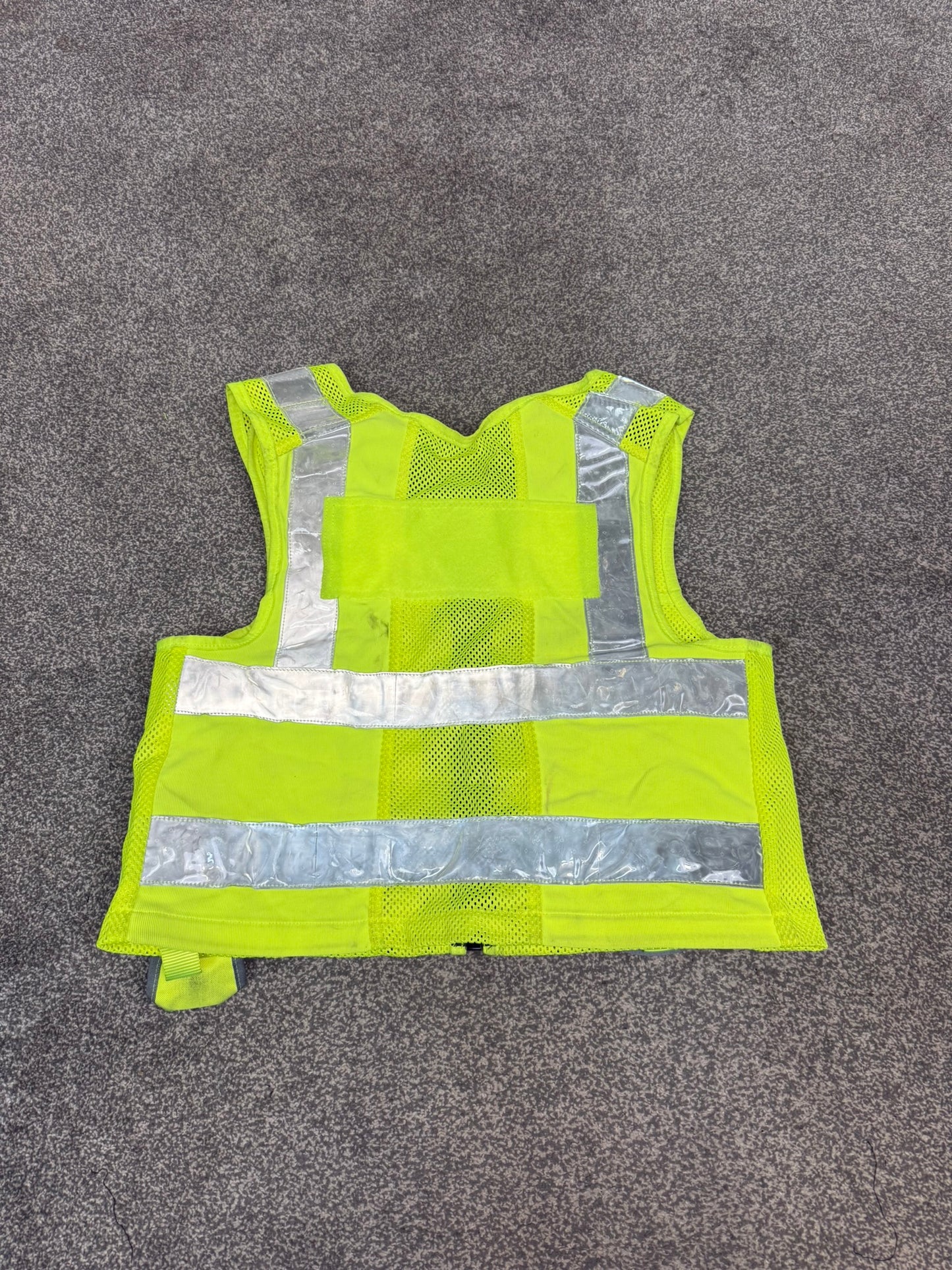 Safariland Hi-Vis MOLLE Vest & Pouches Tactical Utility Security Vest Ex Police - MED