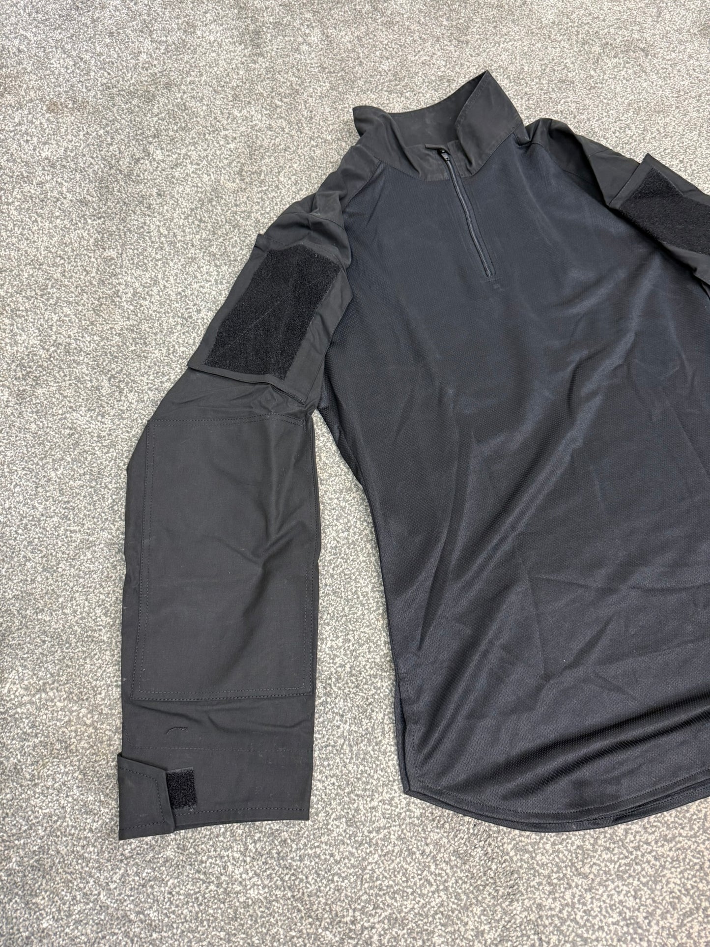 ARKTIS A126 Black Shirt Under Armour UBACS Base Layer