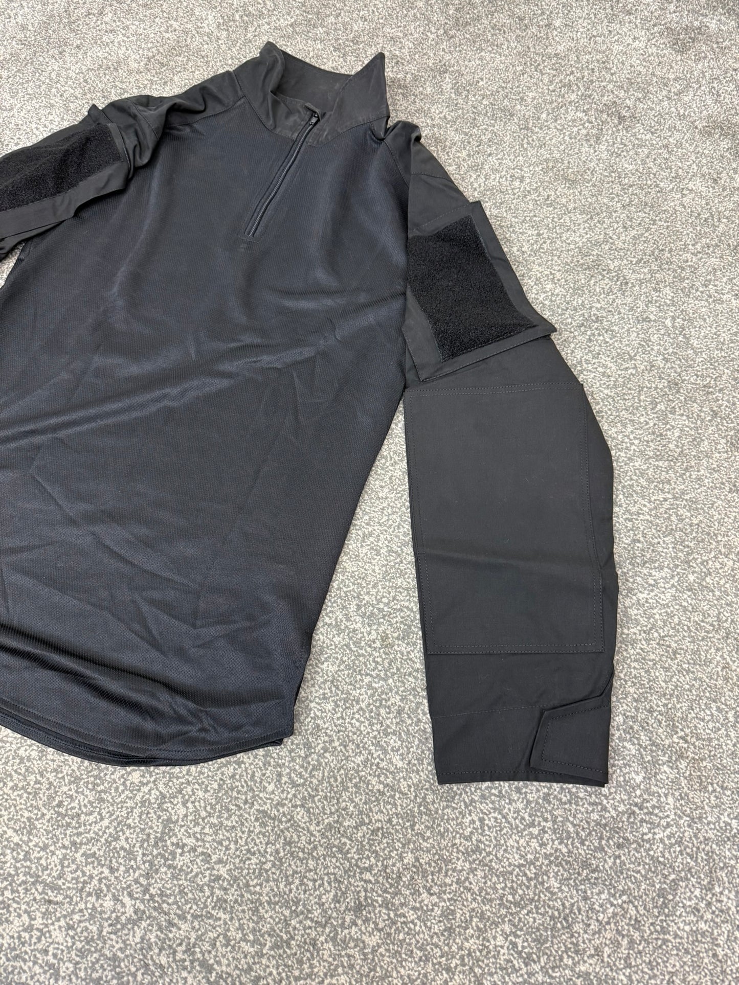 ARKTIS A126 Black Shirt Under Armour UBACS Base Layer