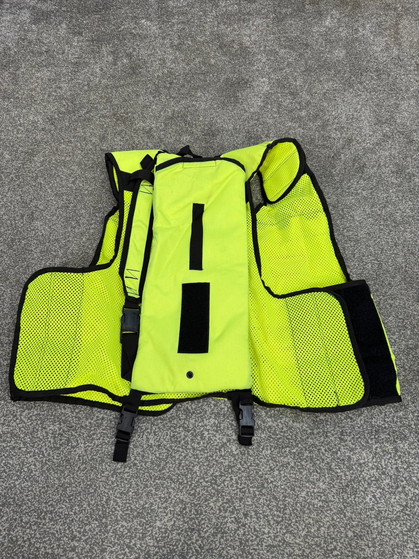 Ex Police Hi Viz Remploy Frontline CBRN Hydration Vest Camelbak Pouch Security