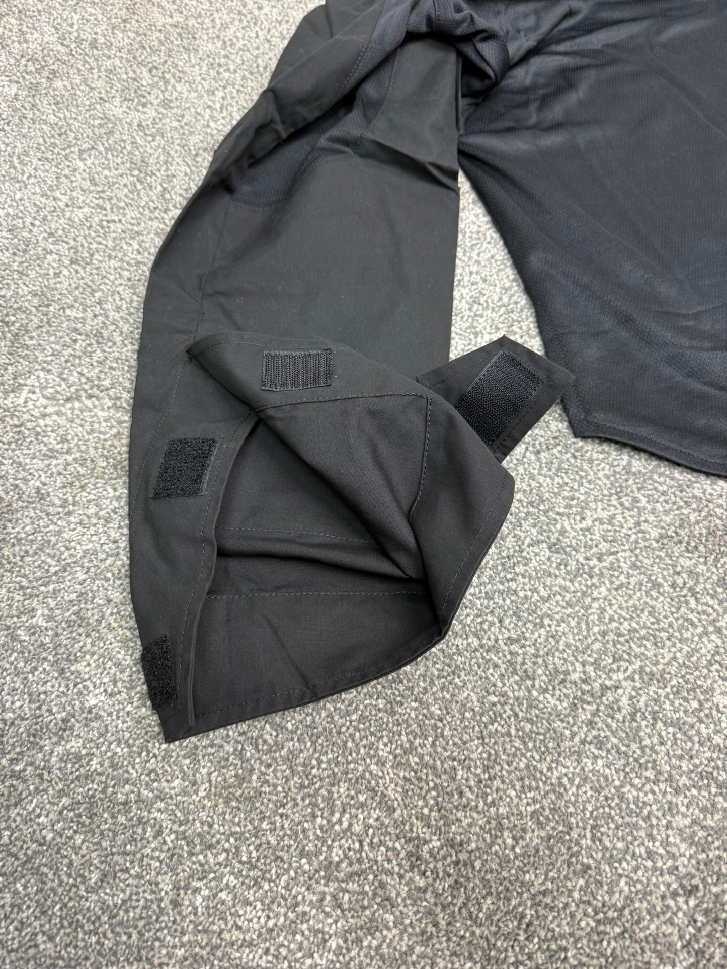 ARKTIS A126 Black Shirt Under Armour UBACS Base Layer