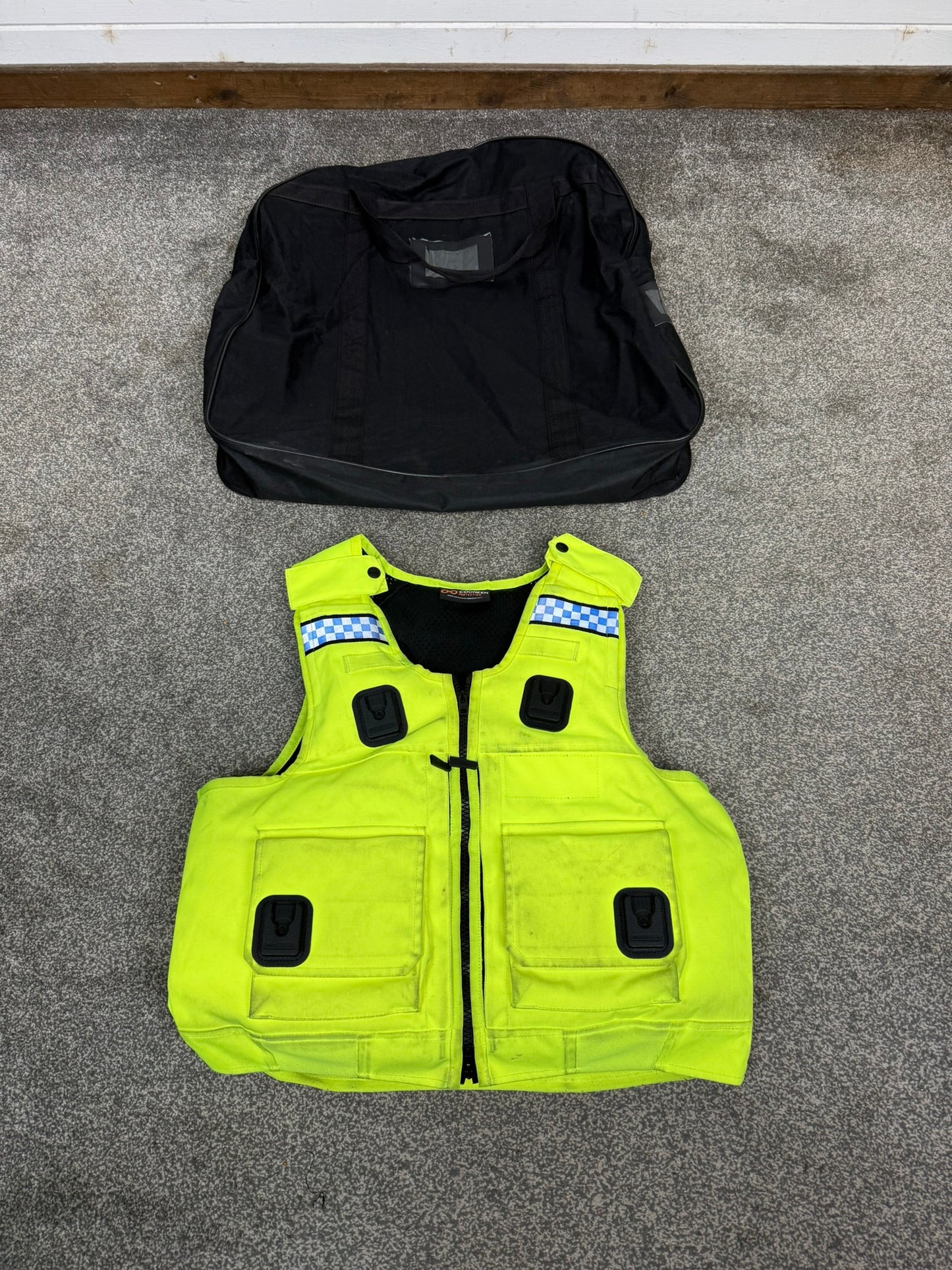Ex Police Cooneen Body Armour Vest & Bag Anti Stab & Ballistic HG1A & KR1 - LARGE