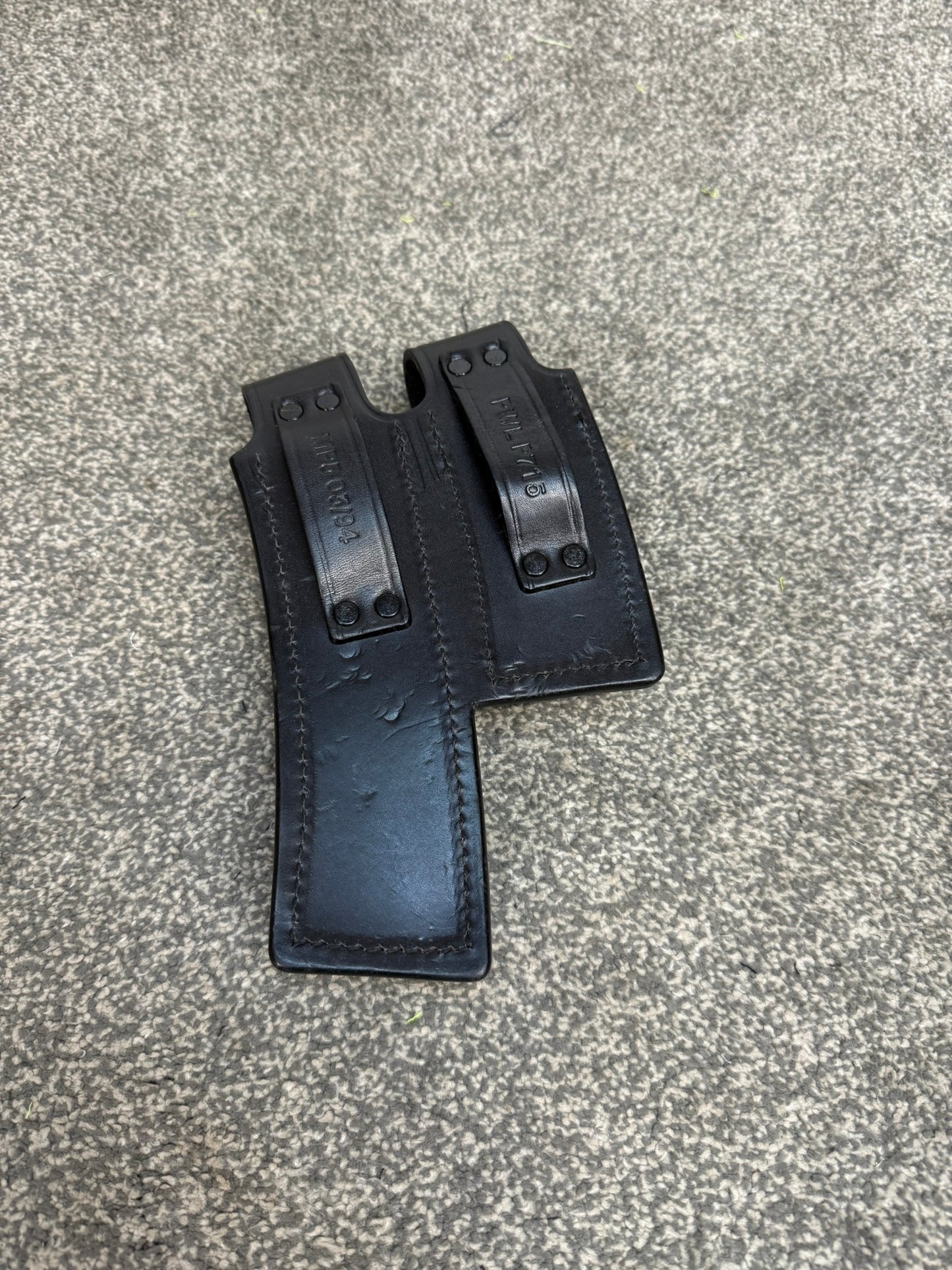 Ex Police H&K MP5 Double Mag Leather Belt Pouch Airsoft Display