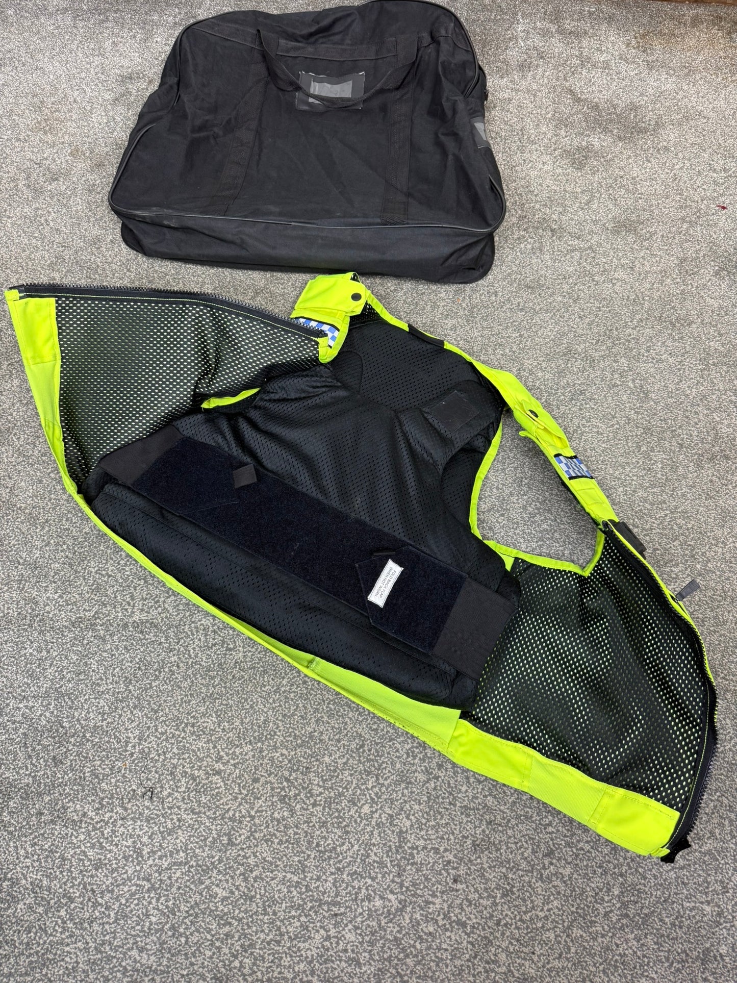 Ex Police Cooneen Body Armour Vest & Bag Anti Stab & Ballistic HG1A & KR1 - LARGE