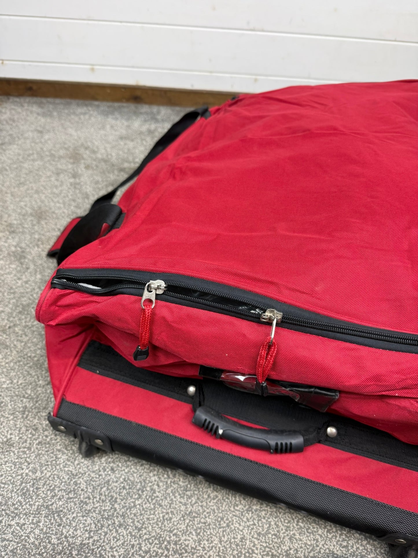 Ex Police Large Holdall Wheeled Suitcase Deployment Bag PSU Riot Bag