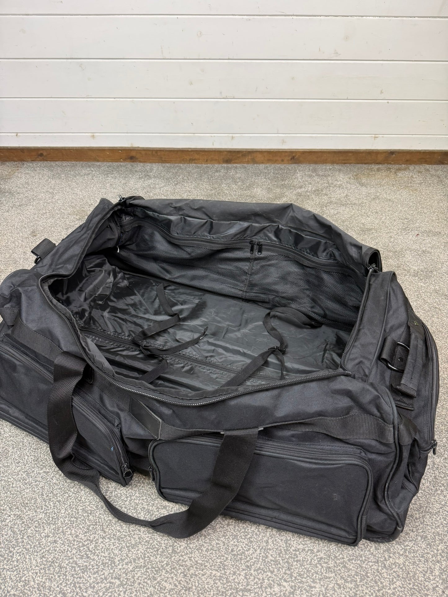 Ex Police Large Black Wheeled Holdall 130L Deployment Travel Kit Bag - Grd A
