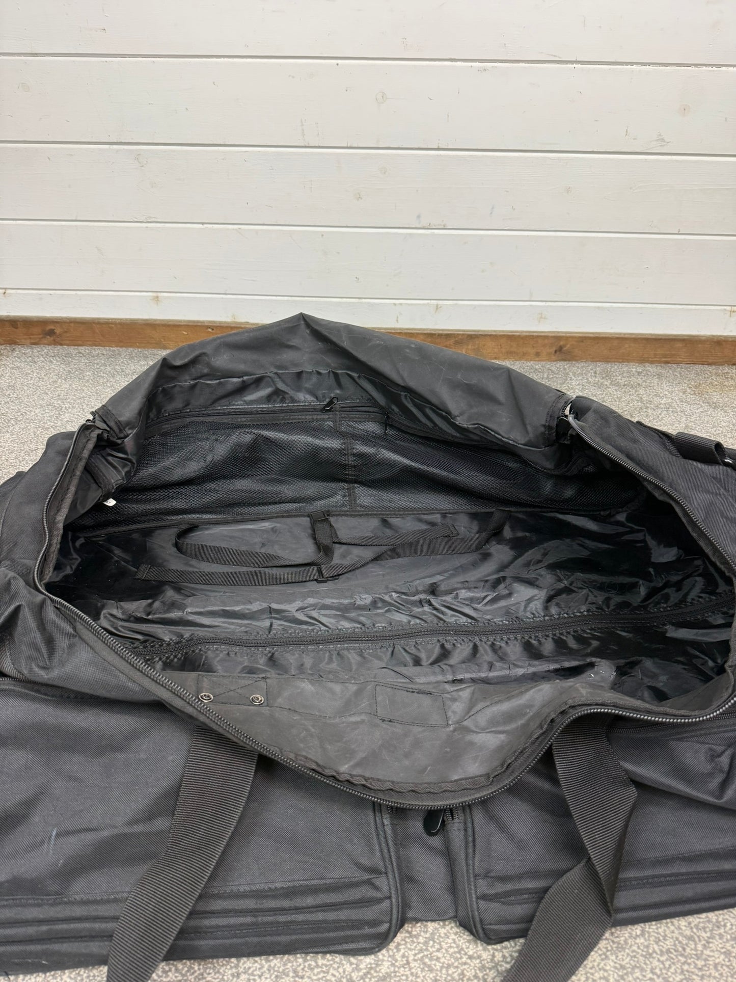 Ex Police Large Black Wheeled Holdall 130L Deployment Travel Kit Bag - Grd B