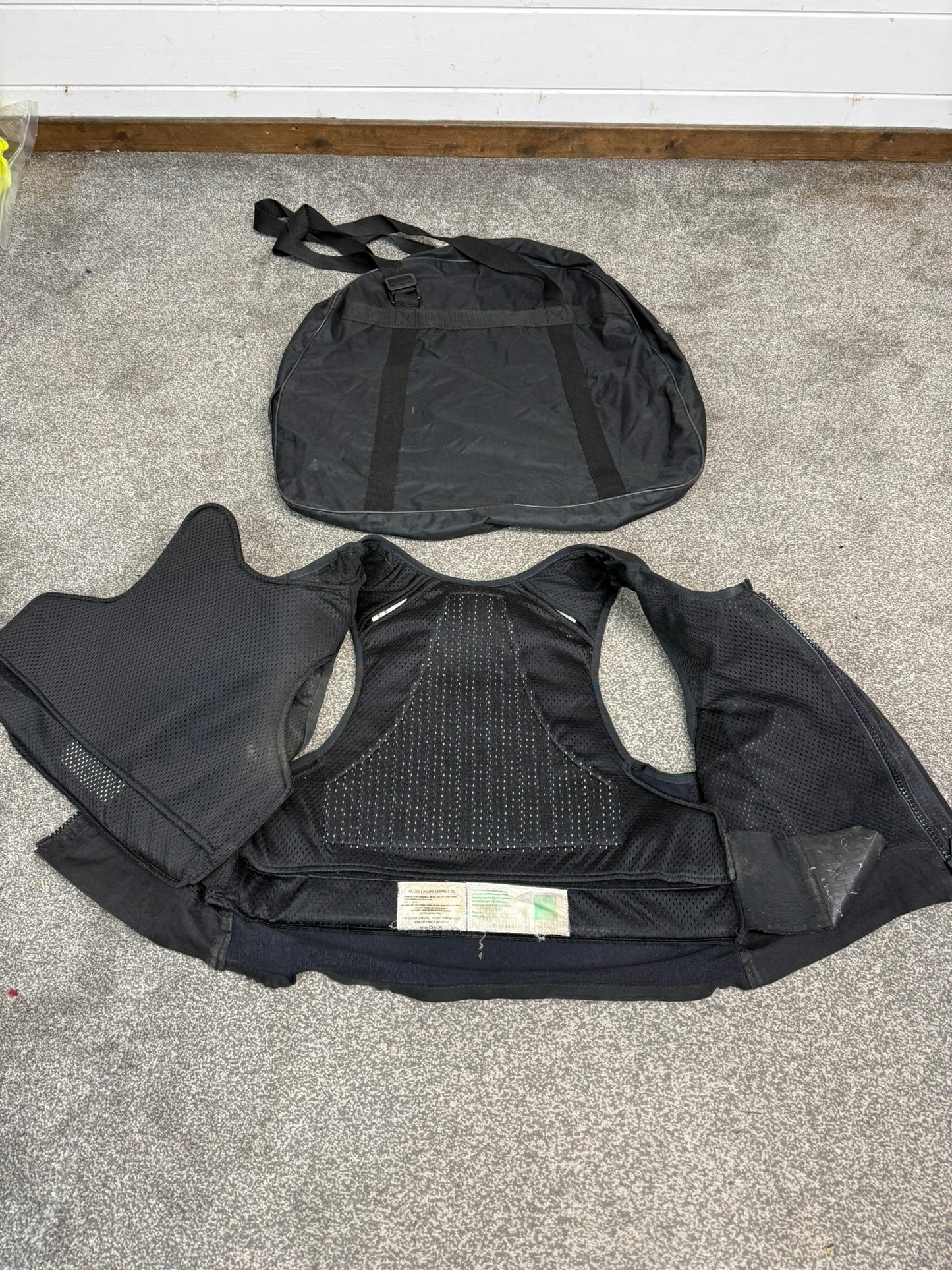 Ex Police Aegis Body Armour Vest MEDIUM Anti Stab & Ballistic HG1 & KR2