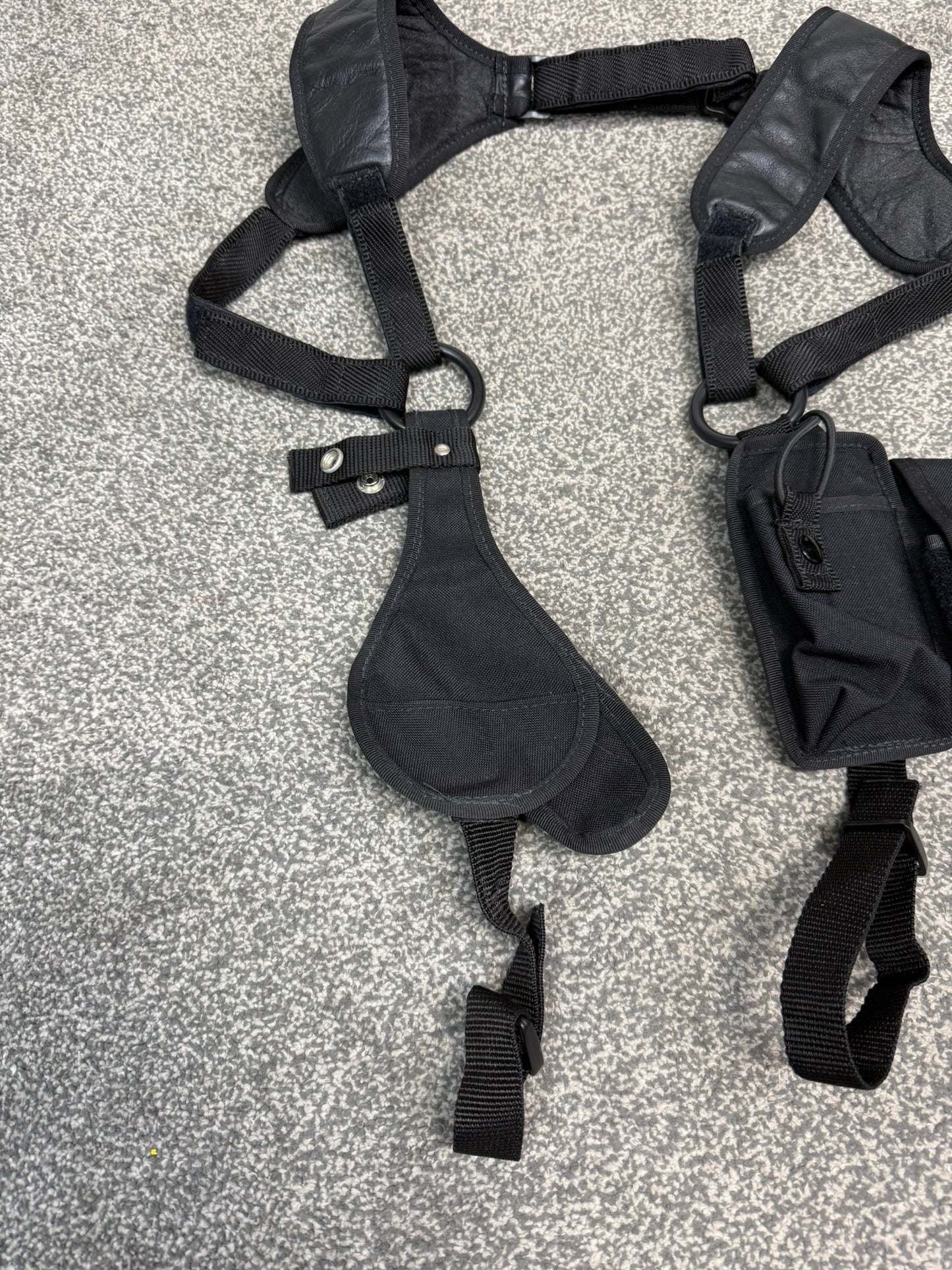 Ex Police Niton Overt Duty Shoulder Harness Security Close Protection Radio Cuff Baton CS Pouches