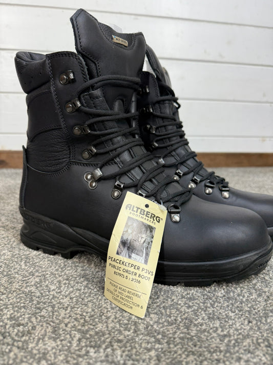 NEW Altberg Peacekeeper P3 VS Black Leather Waterproof Combat Boots Size UK 9.5