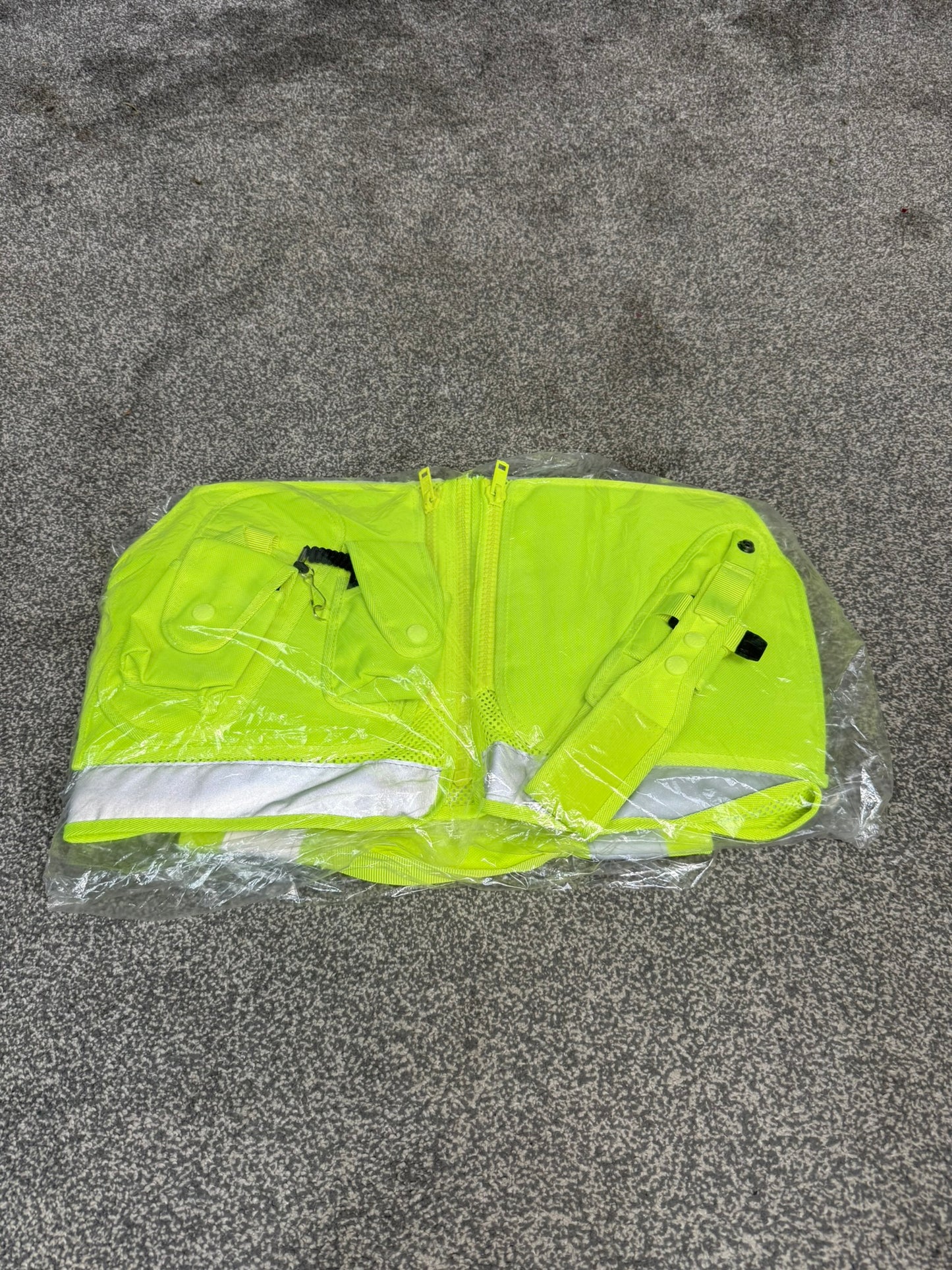 NEW Police Protec Utility Tactical Vest Badged MEDIUM - Collector Display Film / TV Uniform