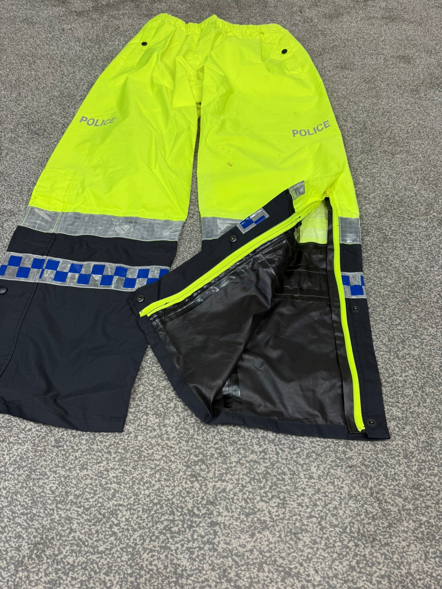 Ex Police PSNI Waterproof Hi Vis Over Trousers BADGED Collector TV / Film Display