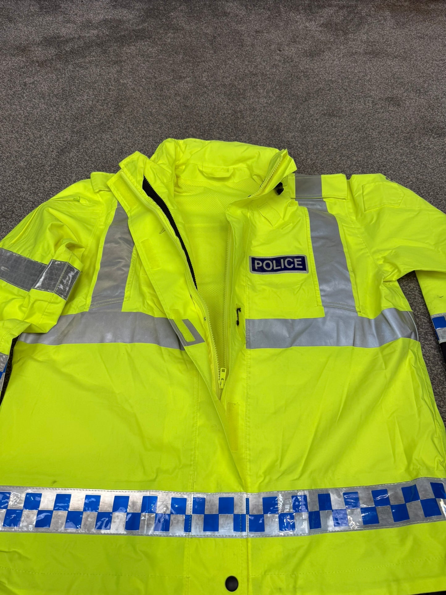 Ex Police PSNI Waterproof Hi Vis Jacket Coat BADGED Collector TV / Film Display