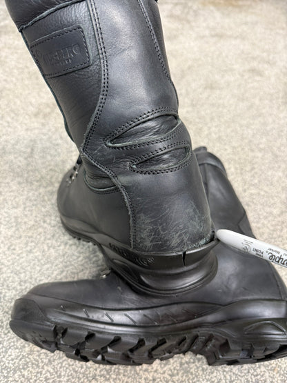 Altberg Field & Fell Original Leather Waterproof Combat Boots UK 9