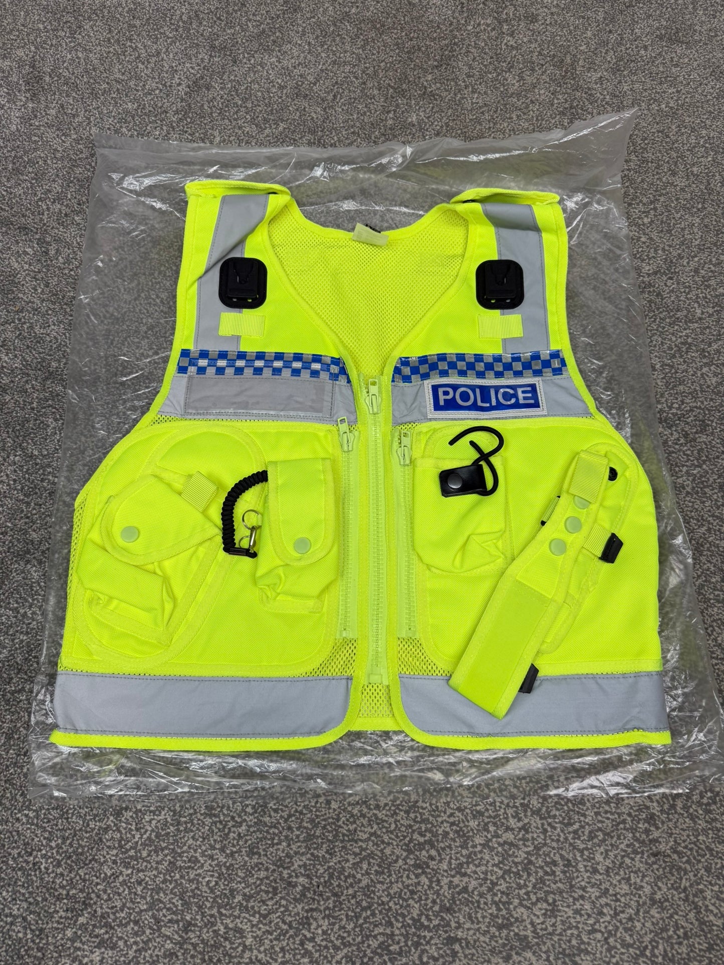 NEW Police Protec Utility Tactical Vest Badged MEDIUM - Collector Display Film / TV Uniform