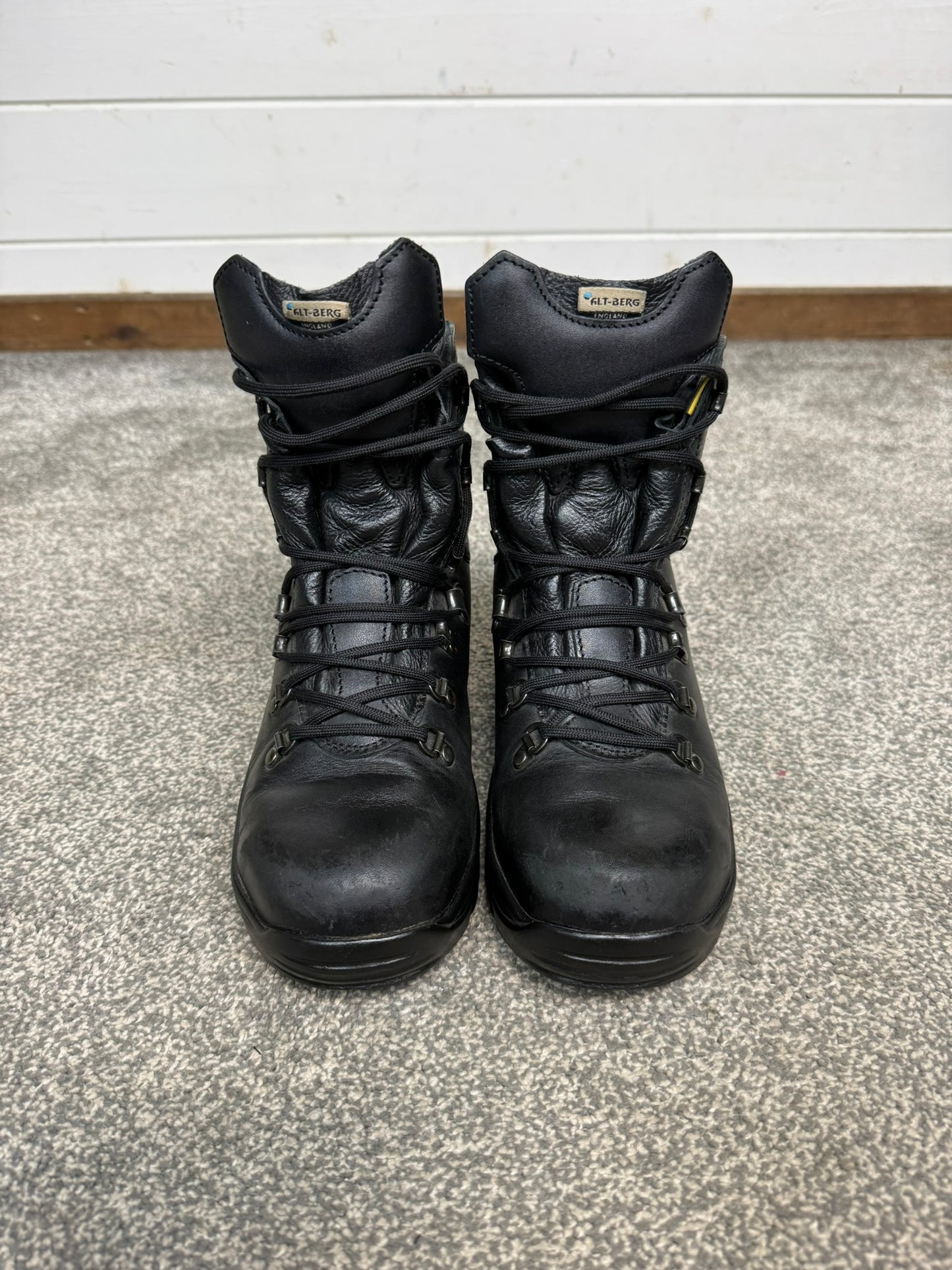 Altberg Peacekeeper P3 VS Black Leather Waterproof Combat Boots Size UK 5
