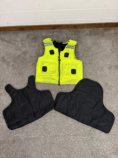 Ex Police Cooneen Body Armour Vest MEDIUM - Anti Stab & Ballistic HG1A & KR1