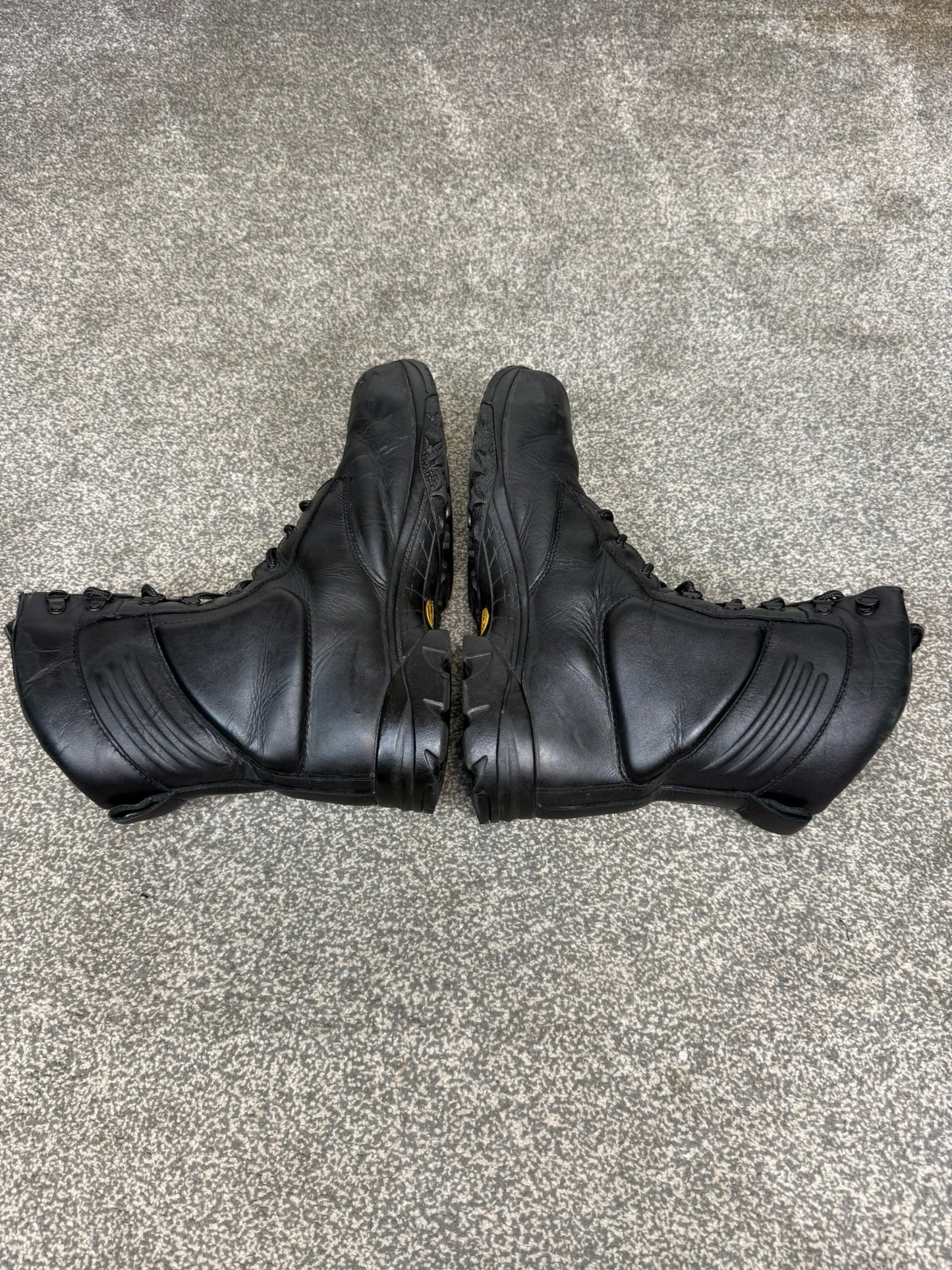 MLA Defender Typhoon Boots UK 12 Public Order Security Ex Police