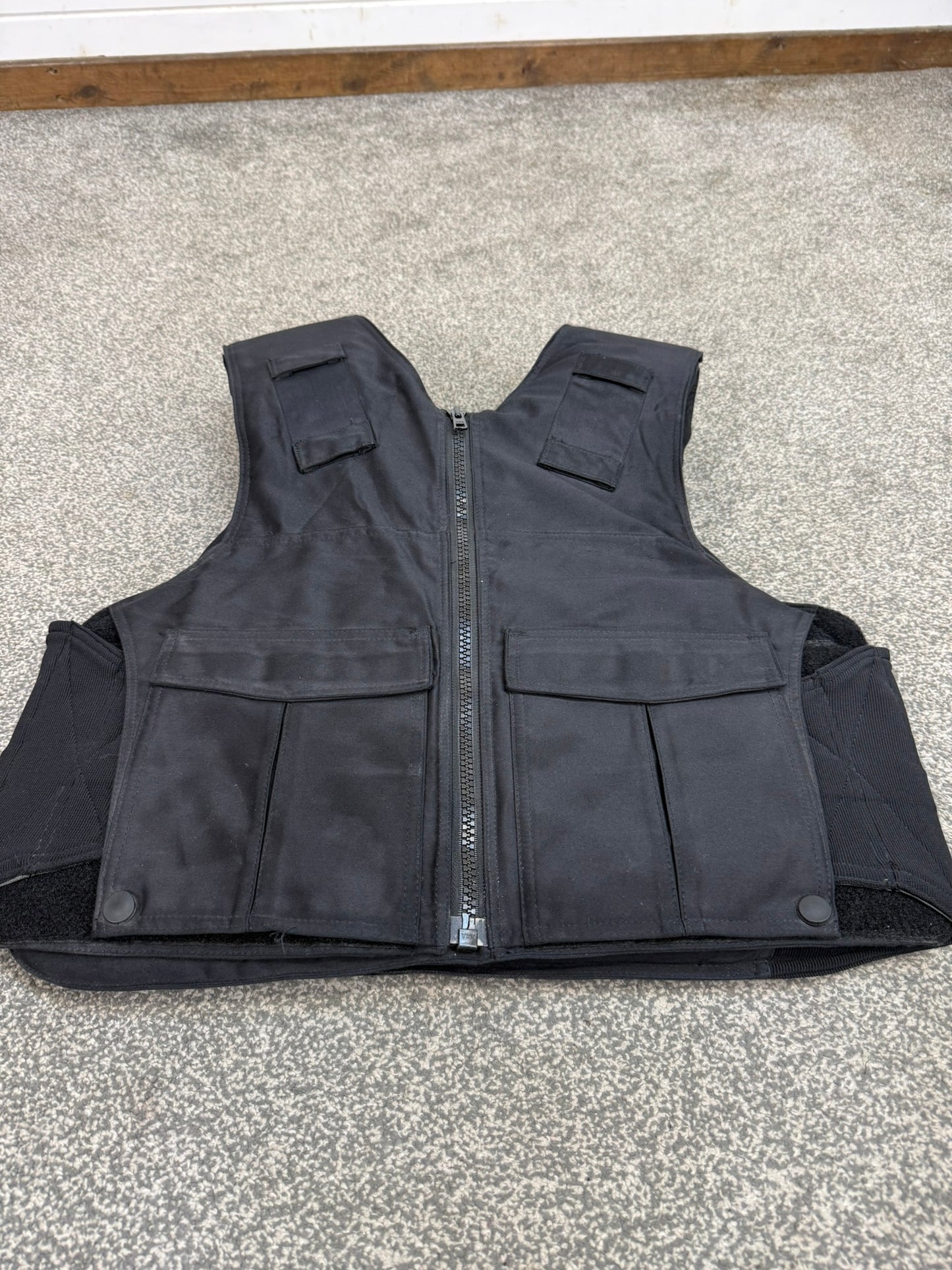 Ex Police Hauberg Body Armour Vest MED-LRG Anti Stab & Ballistic HG1A & KR2