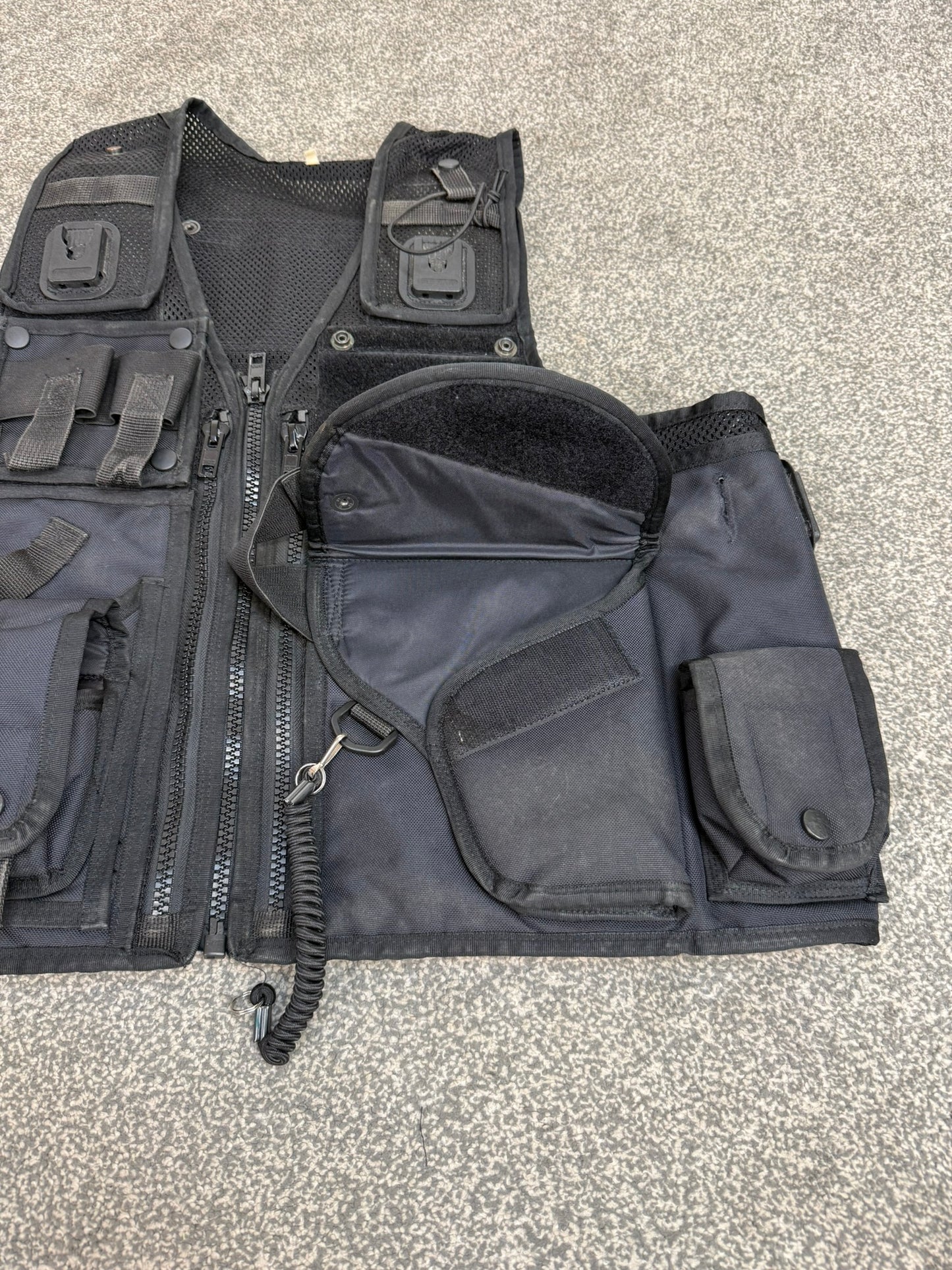 Arktis Black Firearms Vest Ex Police Utility Tac Vest XXL Airsoft Security Patrol