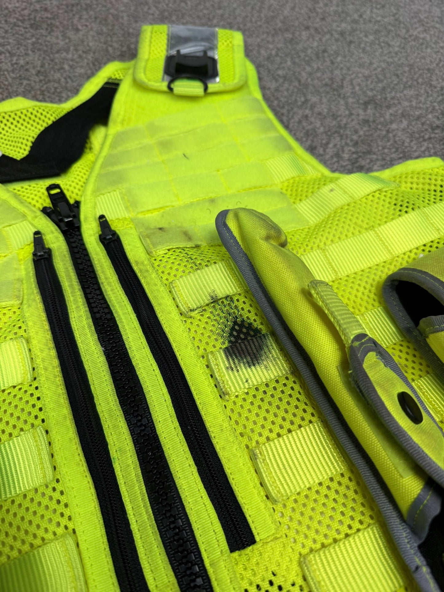 Ex Police Safariland Hi-Vis MOLLE Vest & Pouches Tactical Utility Security Vest - XL