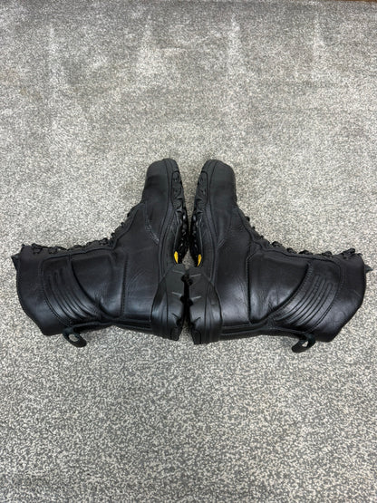 MLA Defender Typhoon Black Leather Boots UK 9 Public Order Security Ex Police