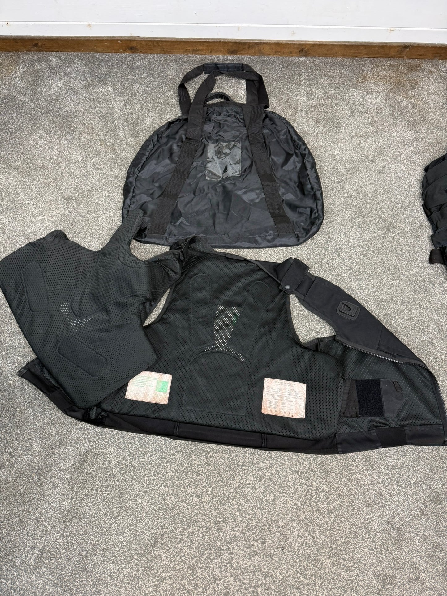 Ex Police Cooneen Body Armour Vest & Bag X LRG Anti Stab & Ballistic HG1A & KR1