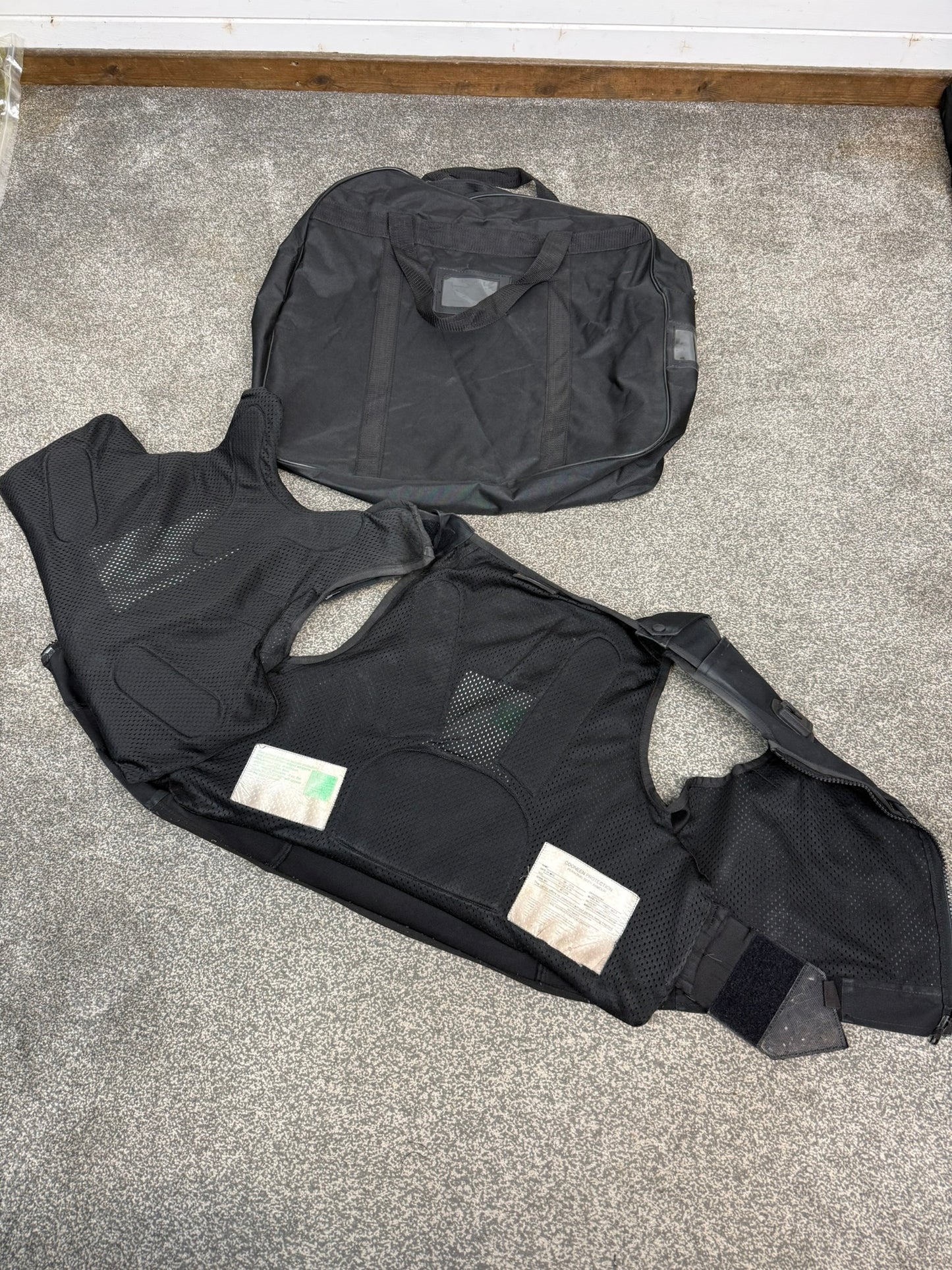 Ex Police Cooneen Body Armour Vest & Bag X LRG Anti Stab & Ballistic HG1A & KR1 Security Patrol