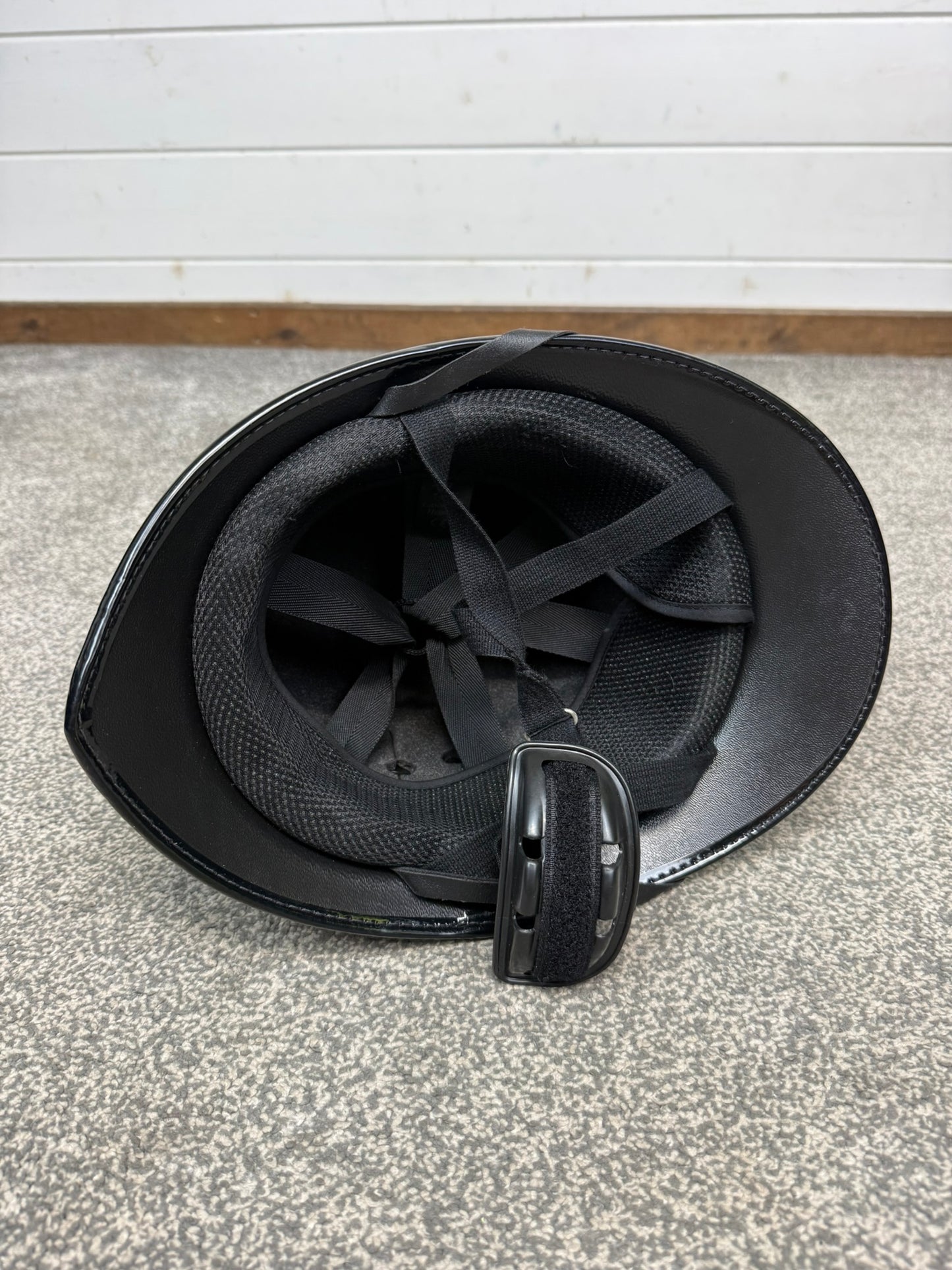 Ex Police Bobby Custodian Helmet Rose Top 58cm Fancy Dress Display