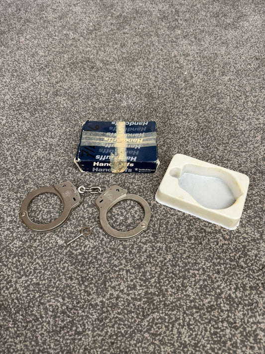 Vintage Smith & Wesson Model 100 Chain Handcuffs Ex Police Cuffs