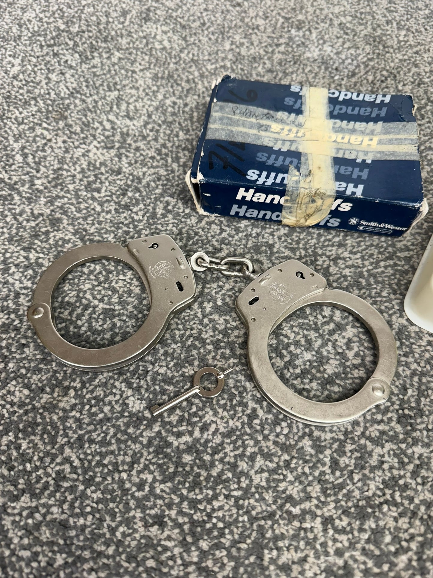 Vintage Smith & Wesson Model 100 Chain Handcuffs Ex Police Cuffs