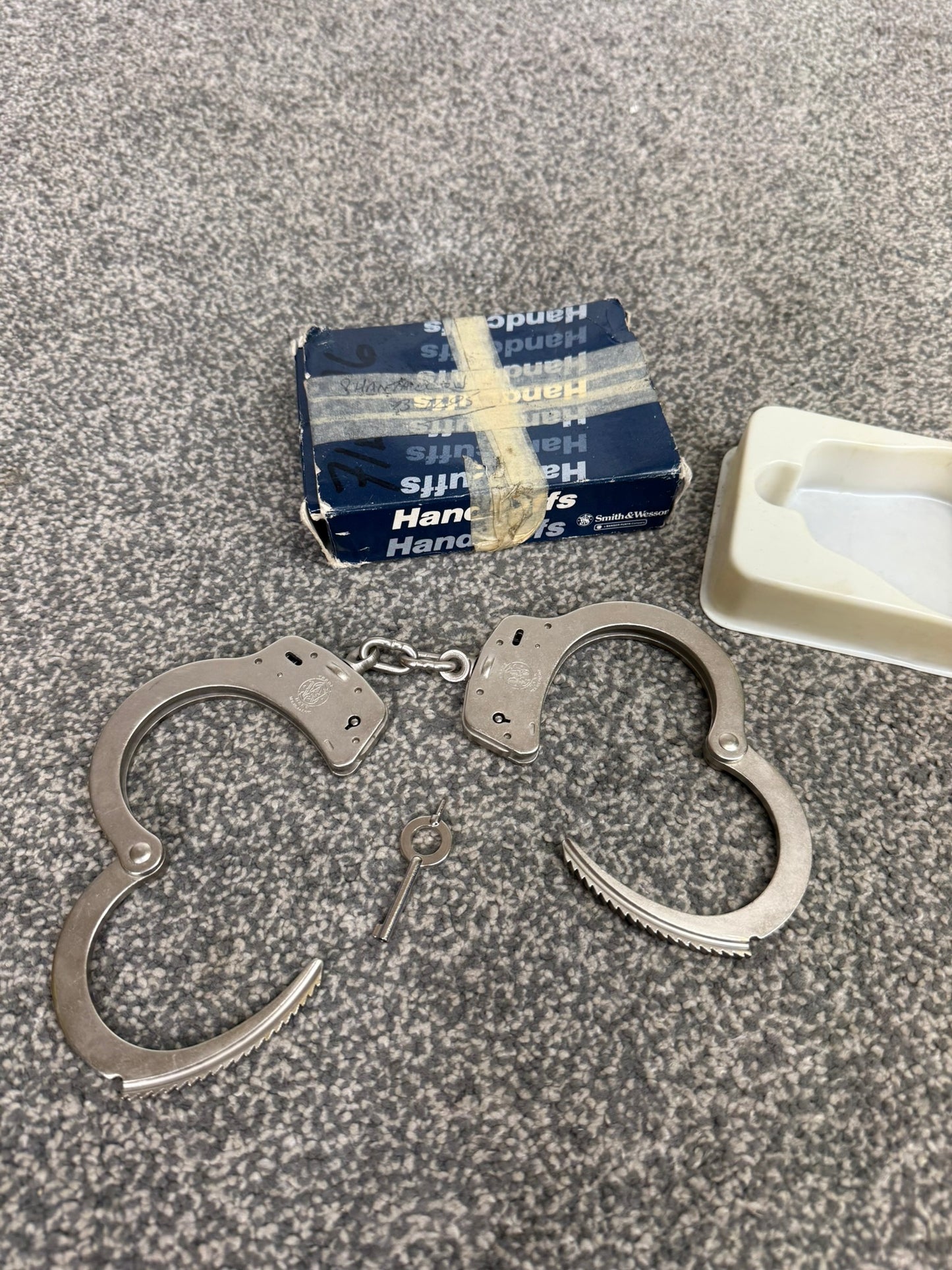 Vintage Smith & Wesson Model 100 Chain Handcuffs Ex Police Cuffs
