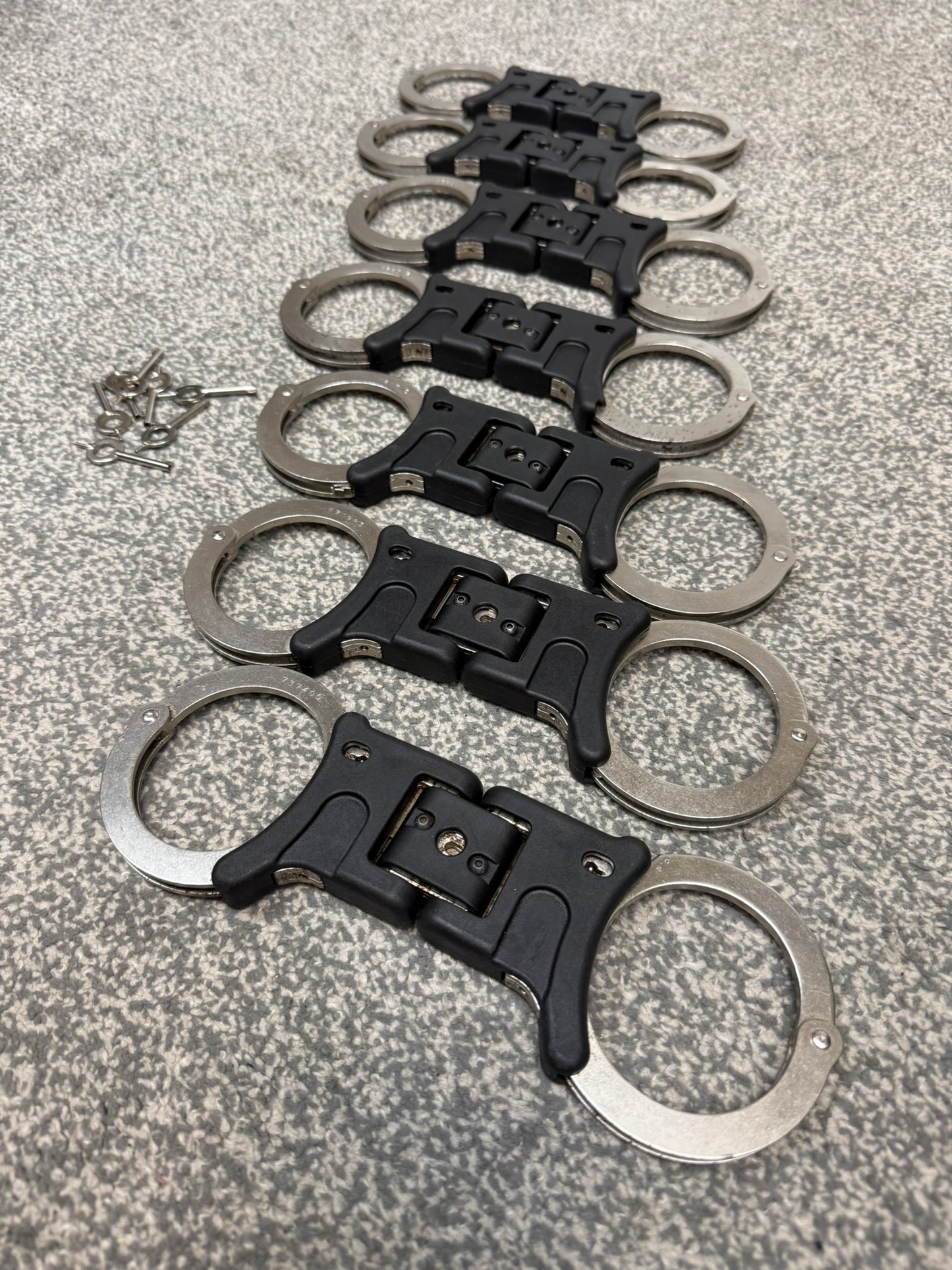 Ex Police Folding Hiatt Handcuffs Hinged Cuffs & Key Security Collectable