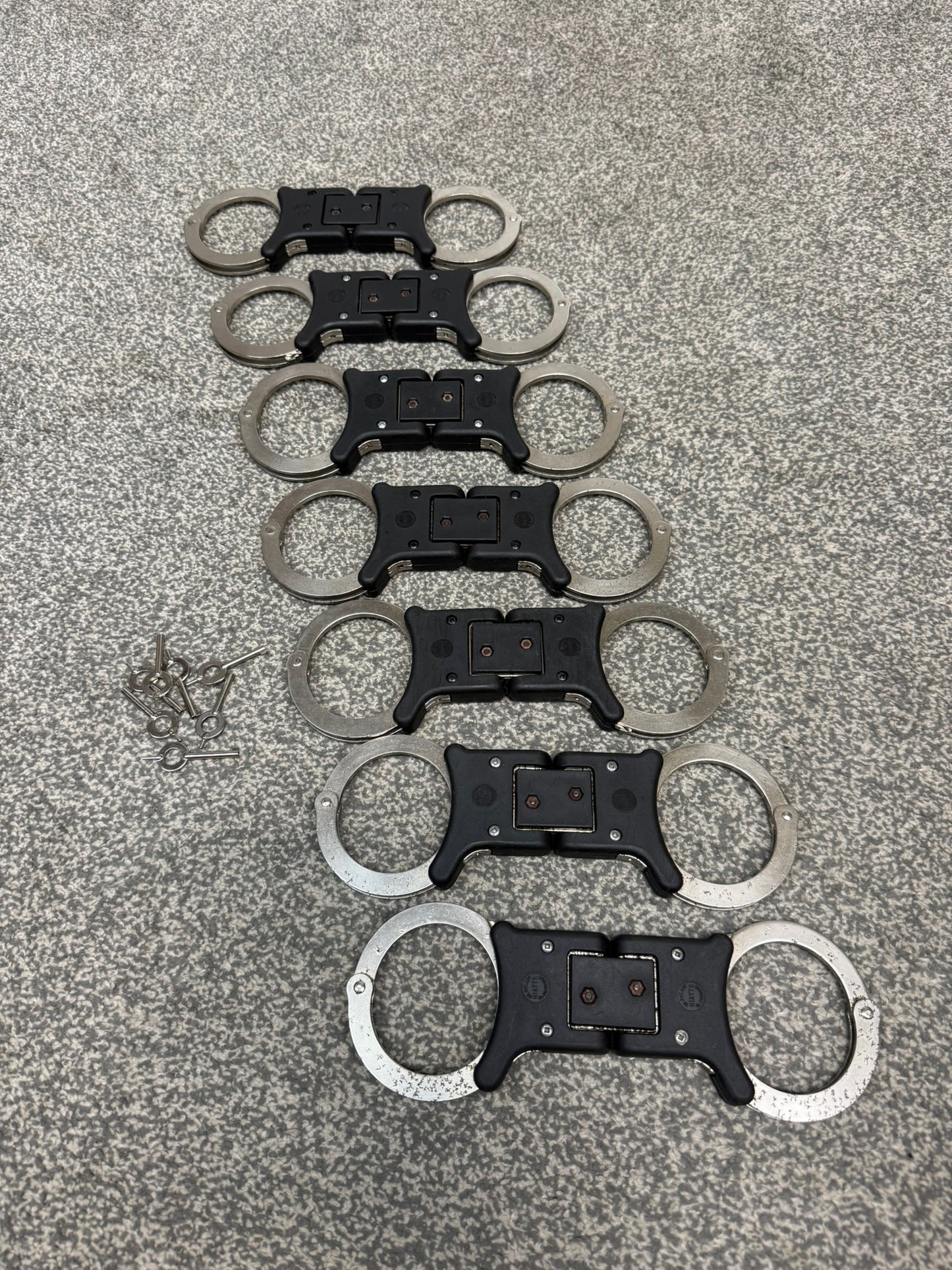 Ex Police Folding Hiatt Handcuffs Hinged Cuffs & Key Security Collectable