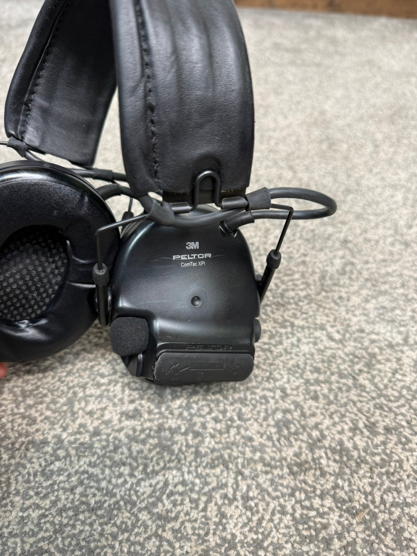 Ex Police Black 3M PELTOR ComTac XPI Headset Noise Cancelling Ear Defenders MT20H682FB-02